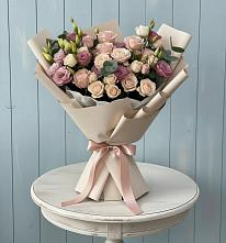 Букет цветов из:  Розы и Лизиантусы #REPLACE_PRED# Оби