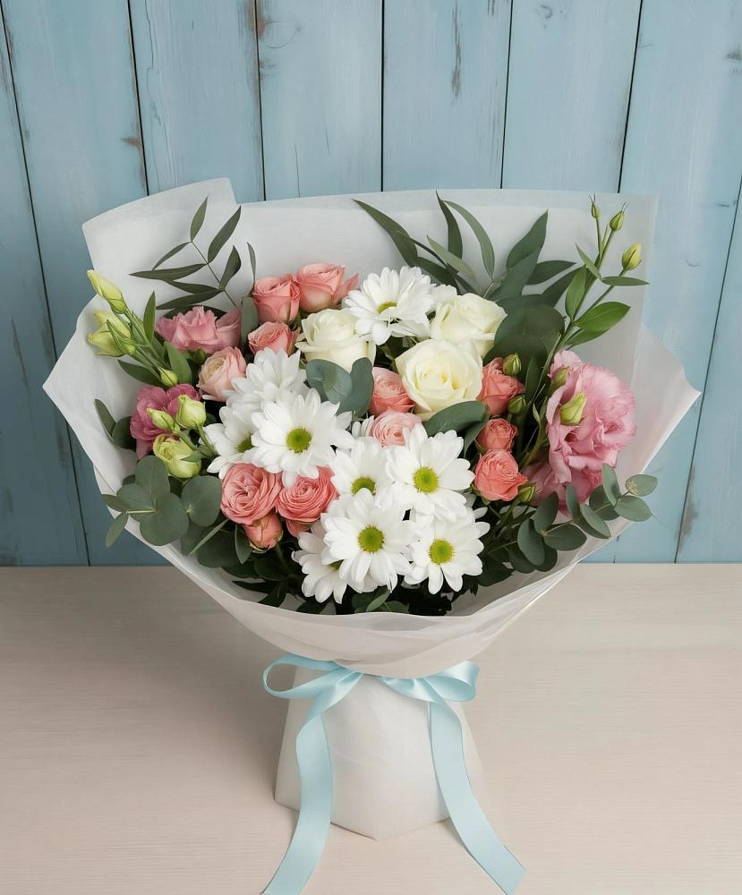 Букет цветов из: Розы, Лизиантусы и Хризантемы в Оби