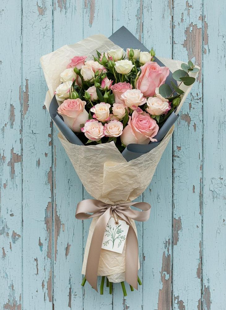 Букет цветов из: Розы в Оби