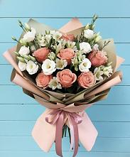 Букет цветов из:  Розы, Альстромерии и Лизиантусы в Оби