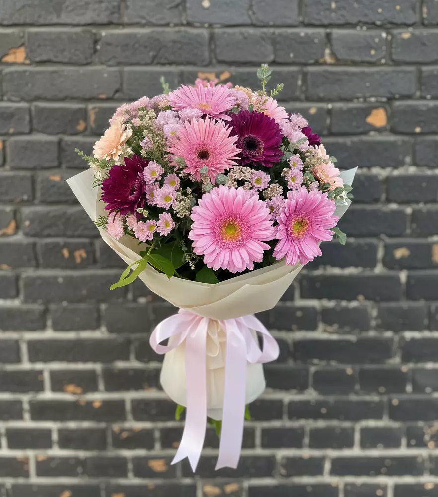 Букет цветов из: Герберы и Хризантемы в Оби