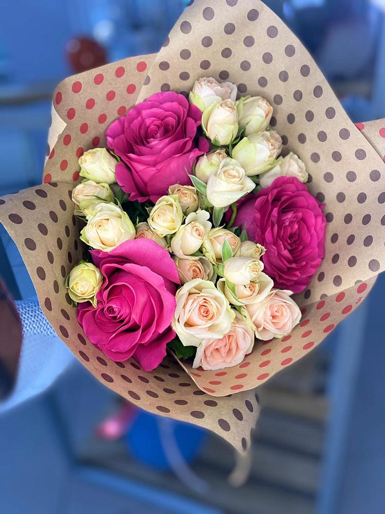 Букет цветов из: Розы в Оби