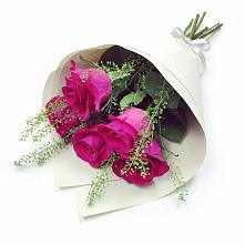 Букет цветов из:  Розы в Оби