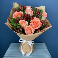 Букет цветов из:  Розы и Альстромерии в Оби