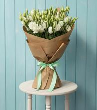 Букет цветов из:  Лизиантусы в Оби