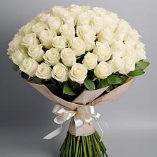 Букет 101 беля роза Белоснежка в Оби
