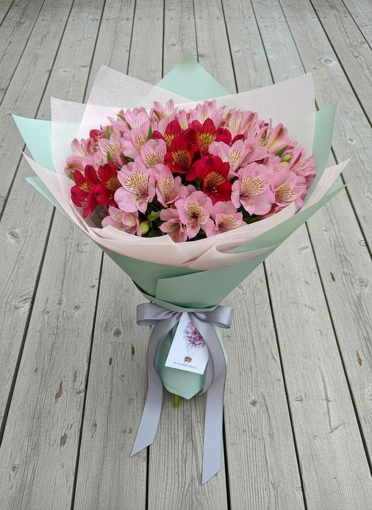 Букет цветов из: Альстромерии в Оби