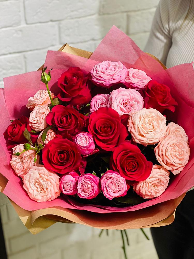 Букет цветов из: Розы в Оби