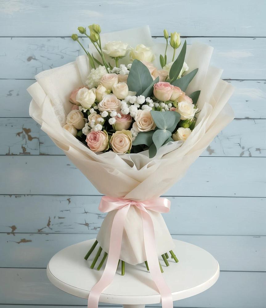 Букет цветов из: Розы и Лизиантусы в Оби