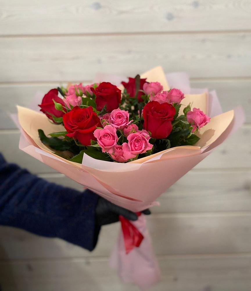 Букет цветов из: Розы в Оби