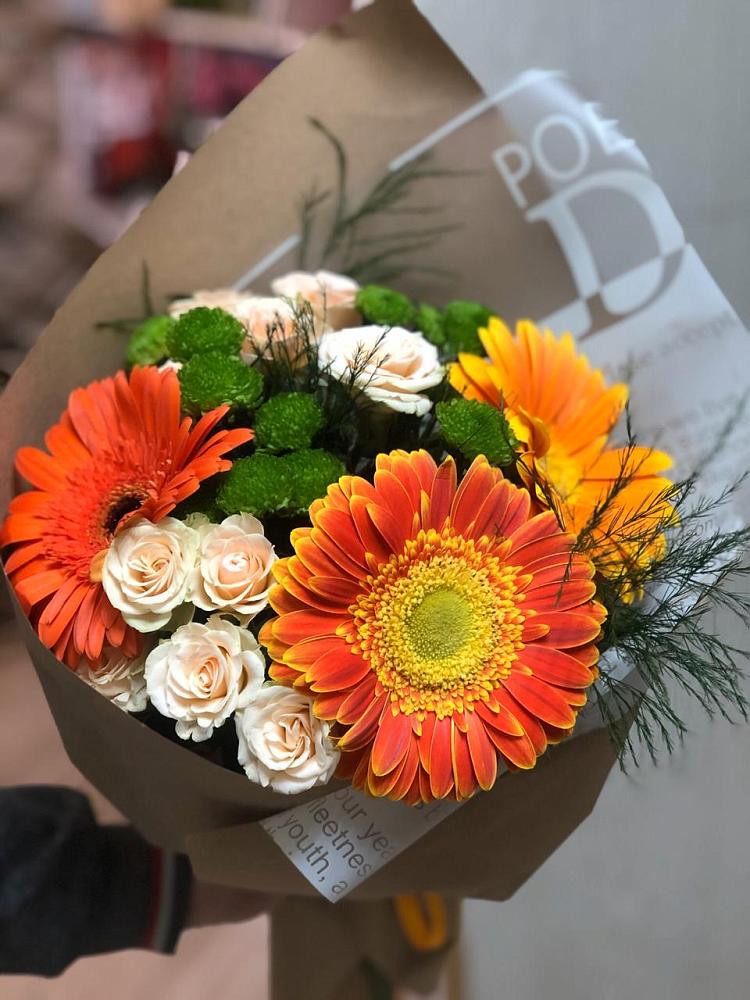 Букет цветов из: Герберы, Хризантемы и Розы в Оби