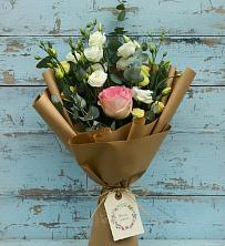 Букет цветов из:  Розы и Лизиантусы в Оби
